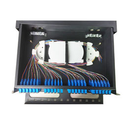 Rafa Monte edilmiş MPO / MTP Fiber Optik Yama Paneli 2U 3U 19 inç 48/96 Fiber SPECC Malzemesi