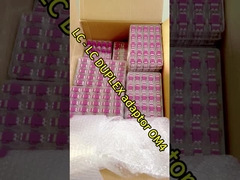 Beyaz Renkli LC Fiber Optic Adaptörü ABS Malzemesi Flanşlı LC SC Adaptörü